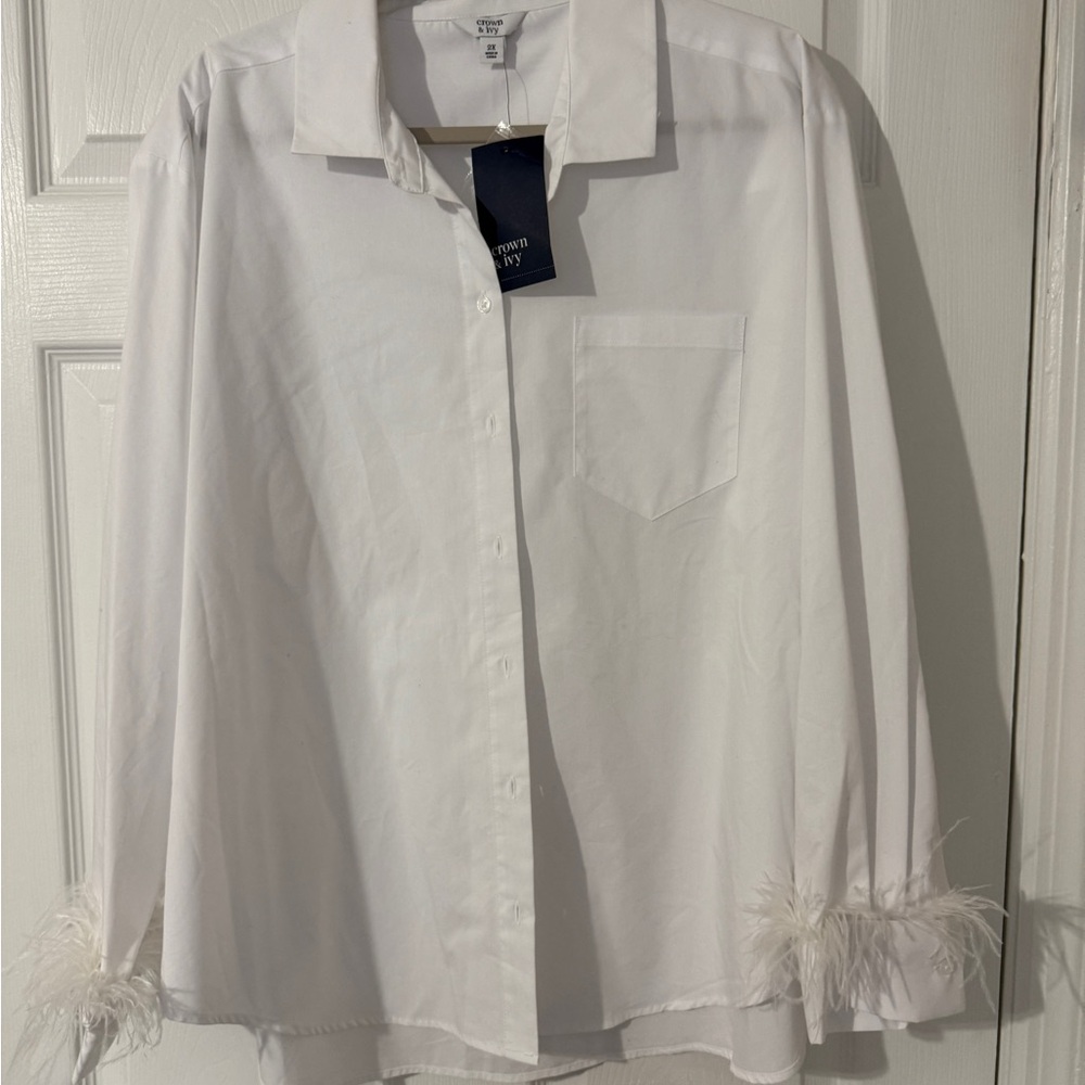 Crown & Ivy White Blouse with Classic Collar
